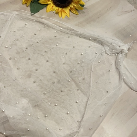 Bachelorette Party Kit - BRIDE TO BE - Sash, Veil, & Pearl cover up - Picture 2 of 8